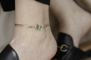 Update 7 Model Gelang Kaki Emas yang Lagi Tren, Elegan Abis 2