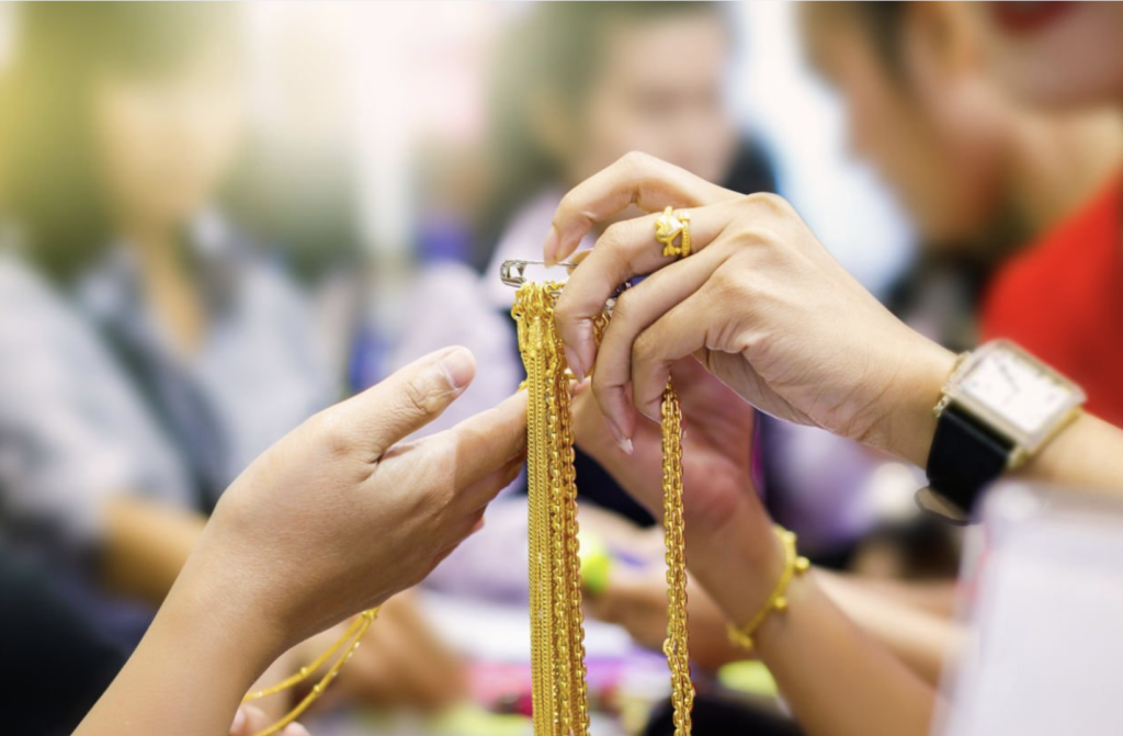 Mengapa Harga Jual dan Beli Emas Berbeda, Memahami Konsep Spread dalam Investasi